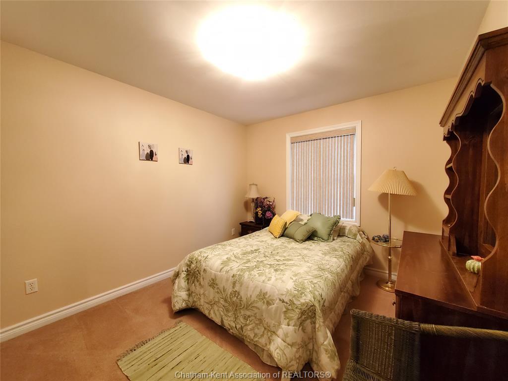 









11300


Rondeau Estates

Line,
Rondeau Bay Estates,




ON
N0P 1X0

