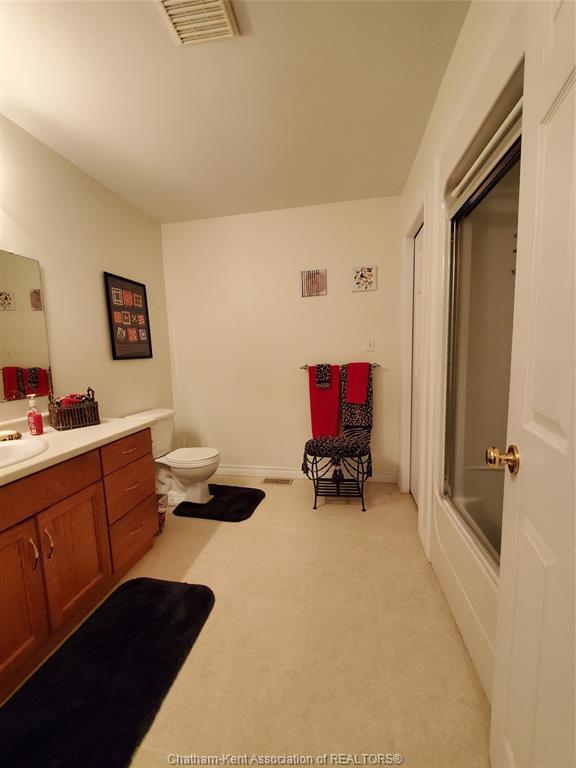 









11300


Rondeau Estates

Line,
Rondeau Bay Estates,




ON
N0P 1X0

