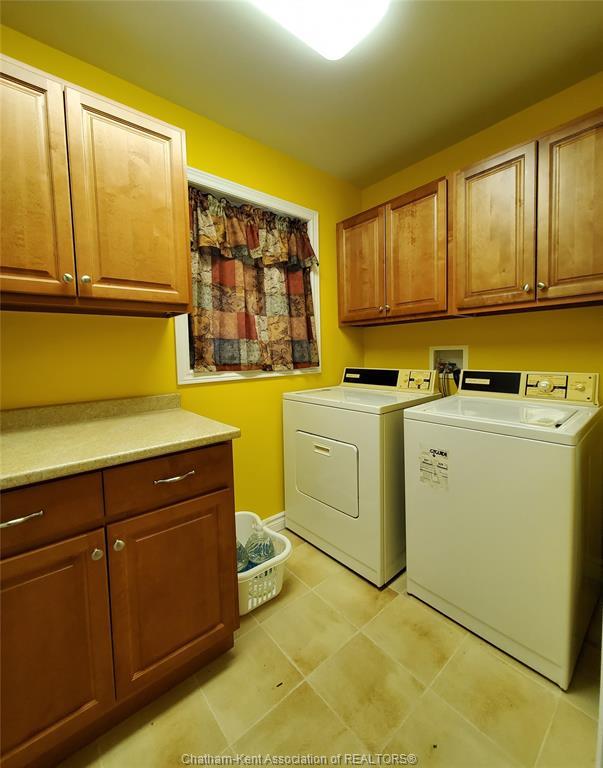 









11300


Rondeau Estates

Line,
Rondeau Bay Estates,




ON
N0P 1X0

