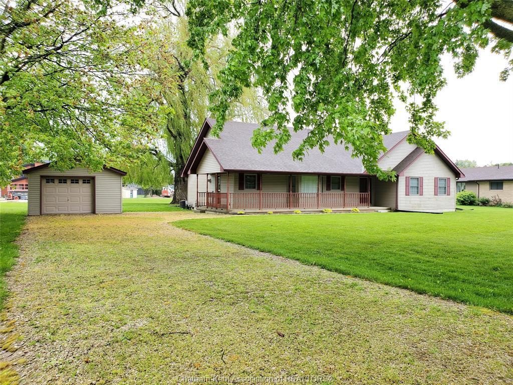 









11300


Rondeau Estates

Line,
Rondeau Bay Estates,




ON
N0P 1X0

