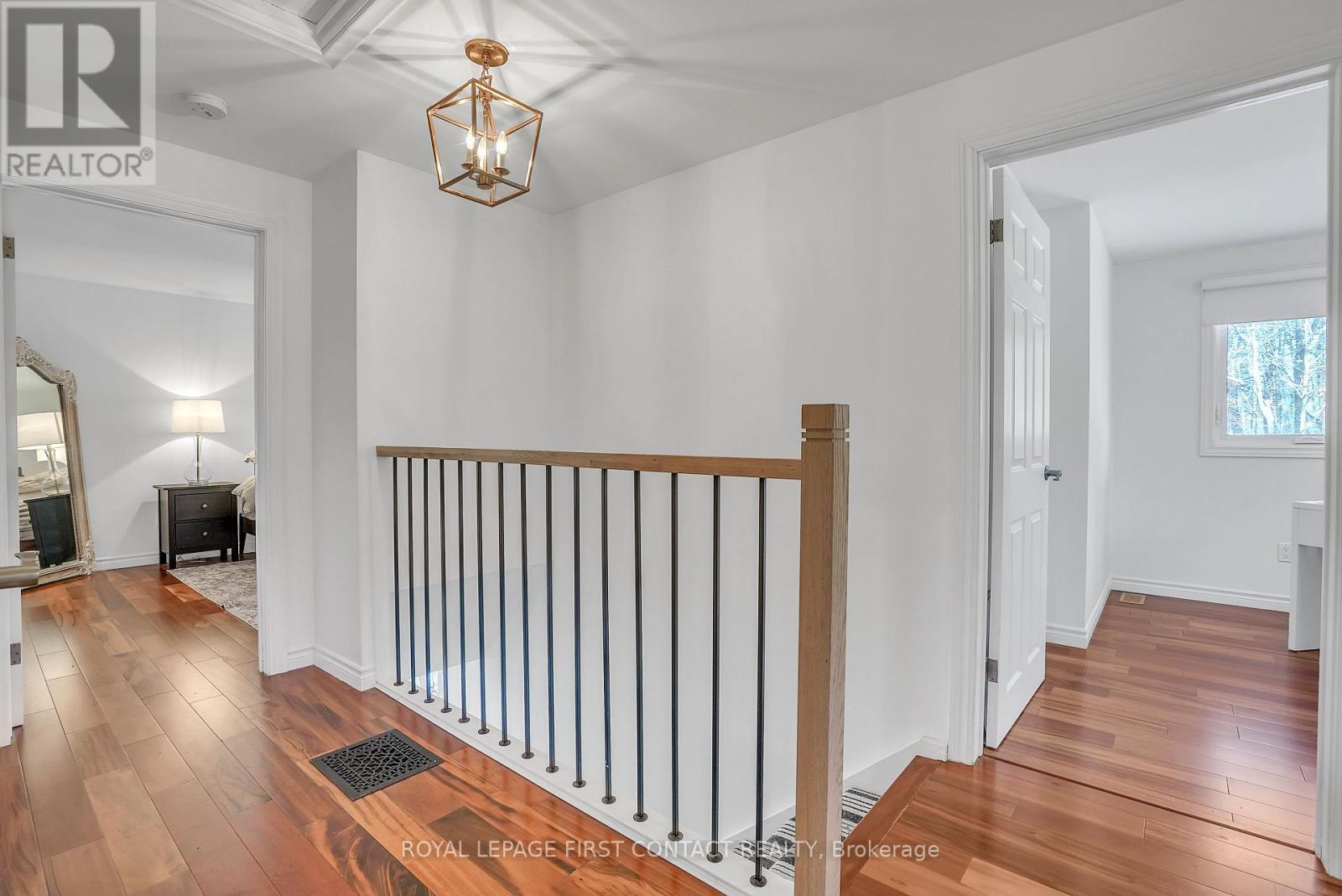 












11 VERNAR DRIVE

,
Springwater,




Ontario
L0L1X0

