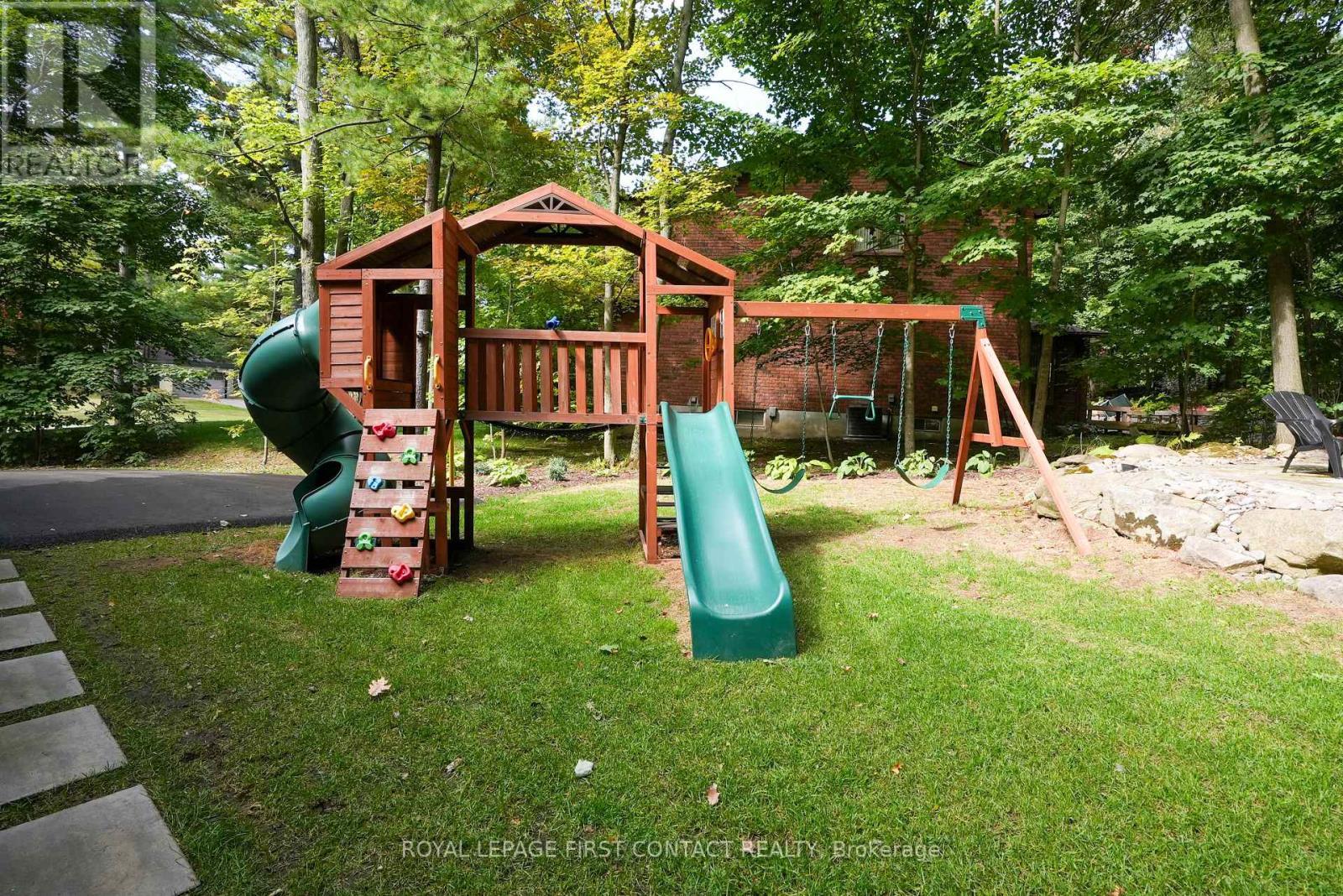 












11 VERNAR DRIVE

,
Springwater,




Ontario
L0L1X0

