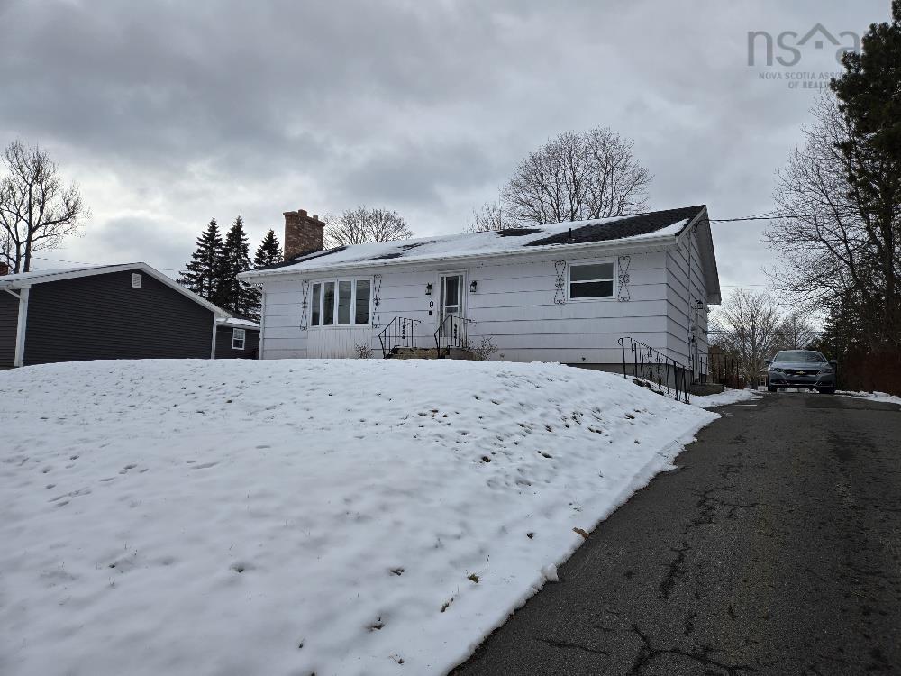 












9 Allison Avenue

,
Bible Hill,




NS
B2N 4L4

