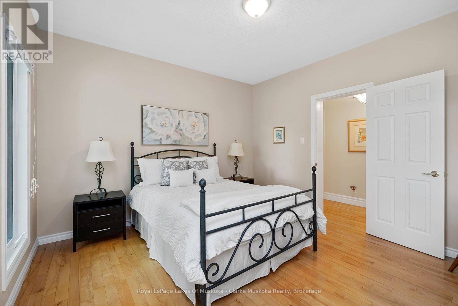 












1259 GOLF COURSE ROAD

,
Lake of Bays (Franklin),




Ontario
P1H2J6

