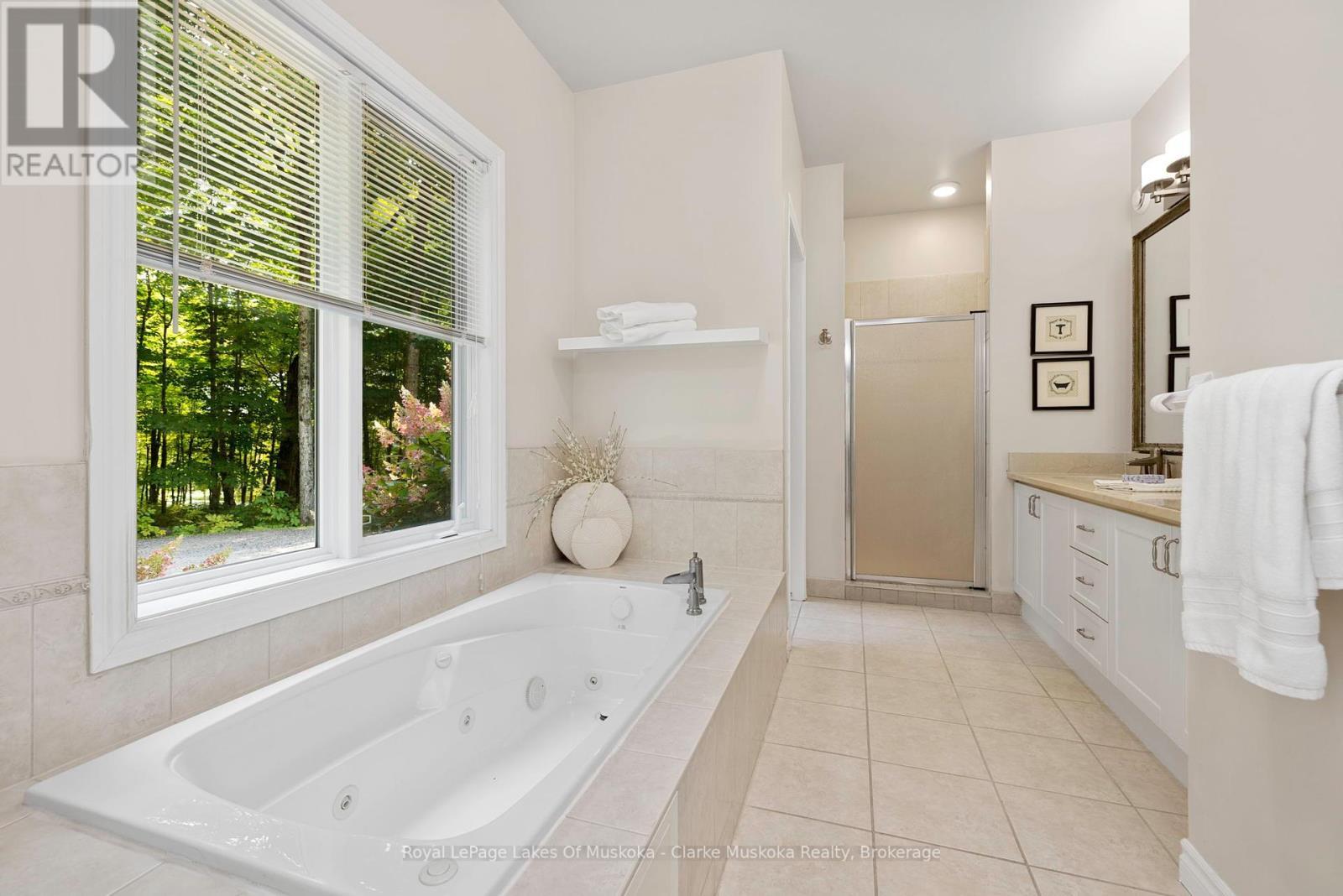 












1259 GOLF COURSE ROAD

,
Lake of Bays (Franklin),




Ontario
P1H2J6

