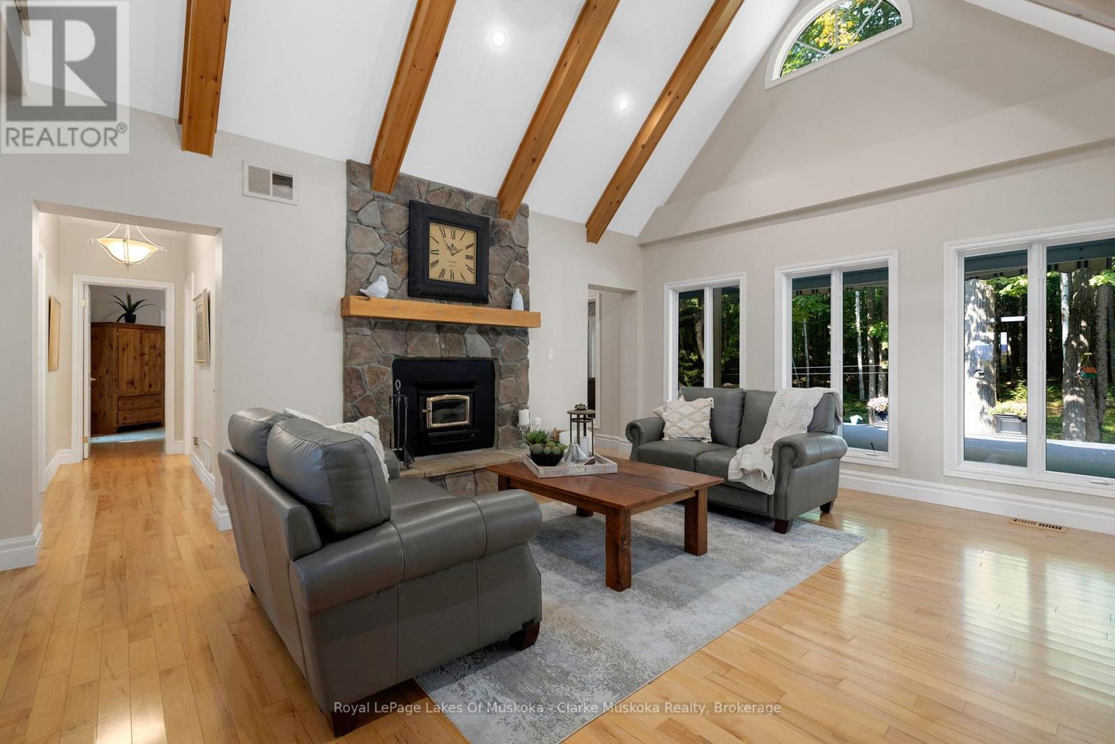 












1259 GOLF COURSE ROAD

,
Lake of Bays (Franklin),




Ontario
P1H2J6

