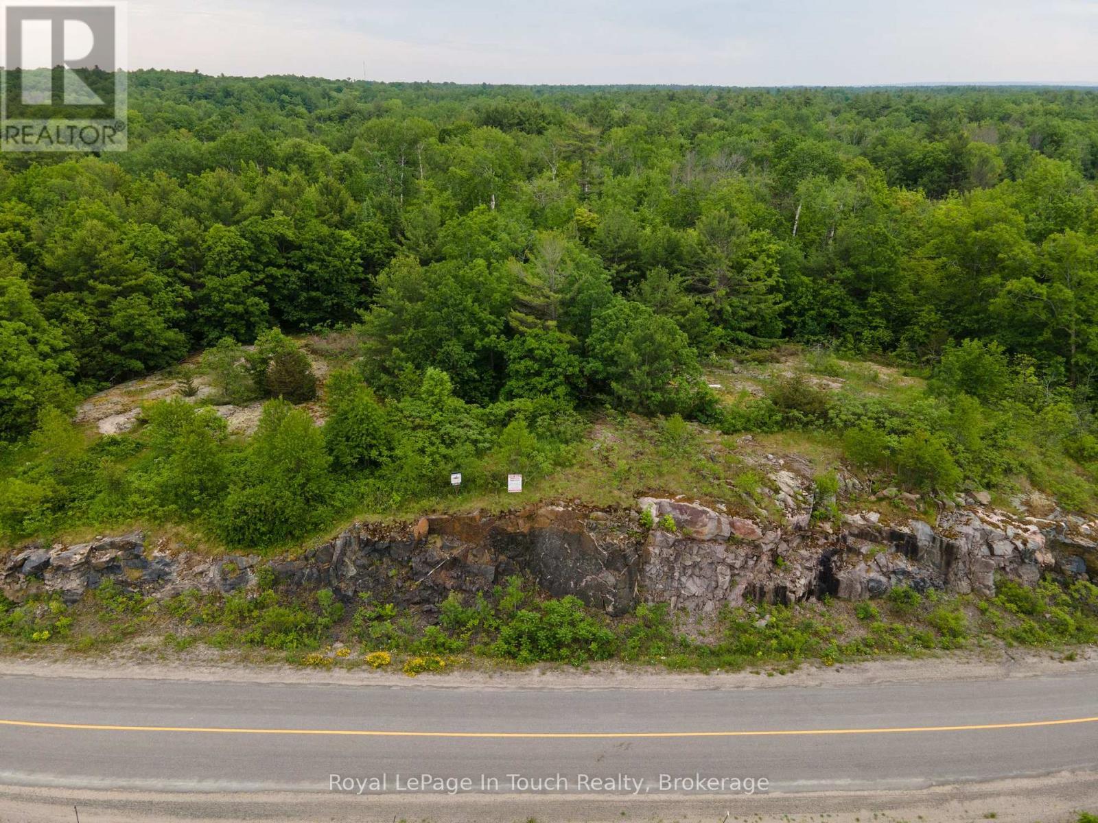 












446 SOUTH BAY ROAD

,
Georgian Bay (Baxter),







Ontario
L0K1S0

