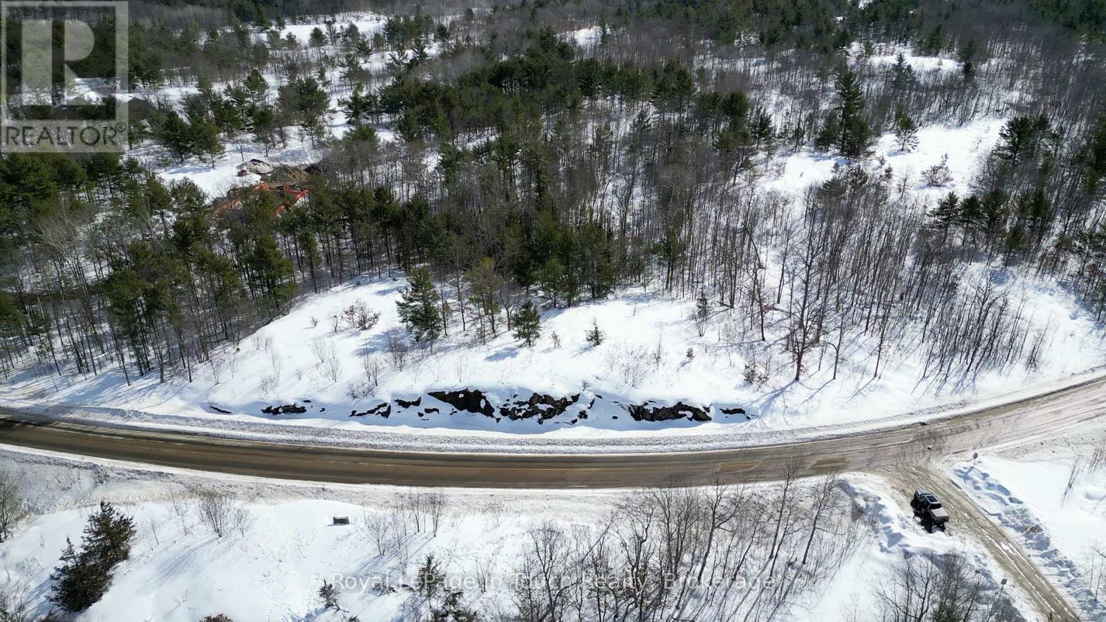 












446 SOUTH BAY ROAD

,
Georgian Bay (Baxter),







Ontario
L0K1S0

