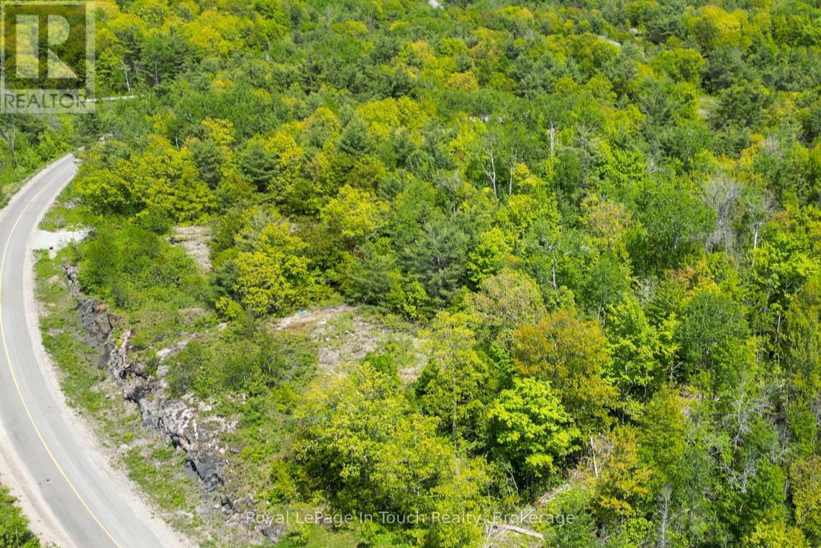 












446 SOUTH BAY ROAD

,
Georgian Bay (Baxter),







Ontario
L0K1S0

