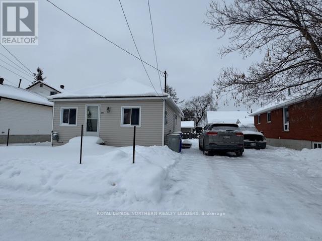 












144 MAIN STREET

,
Timmins (SP - Main Area),




Ontario
P0N1H0

