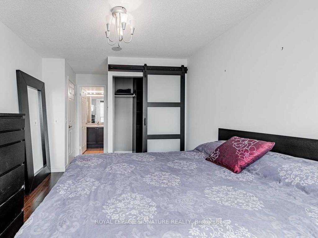 









30


Grand Trunk

Crescent, 3906,
Toronto,




ON
M5J 3A4

