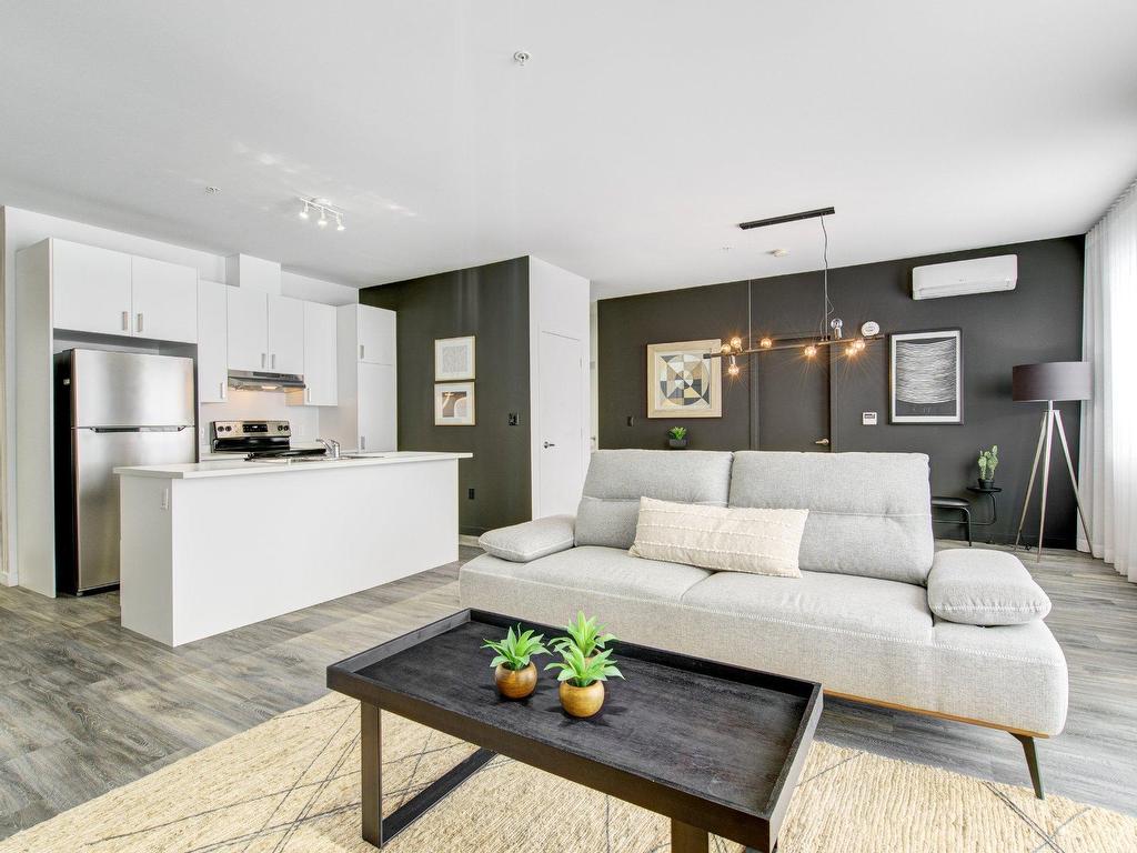 









150


Rue de la Maçonnerie

, S03-04,
Châteauguay,




QC
J6K0K4

