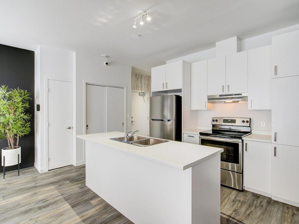 









150


Rue de la Maçonnerie

, S03-04,
Châteauguay,




QC
J6K0K4


