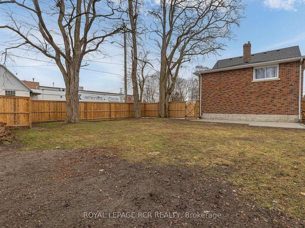 









100


Harrison

Avenue,
Aurora,




ON
L4G 1E3

