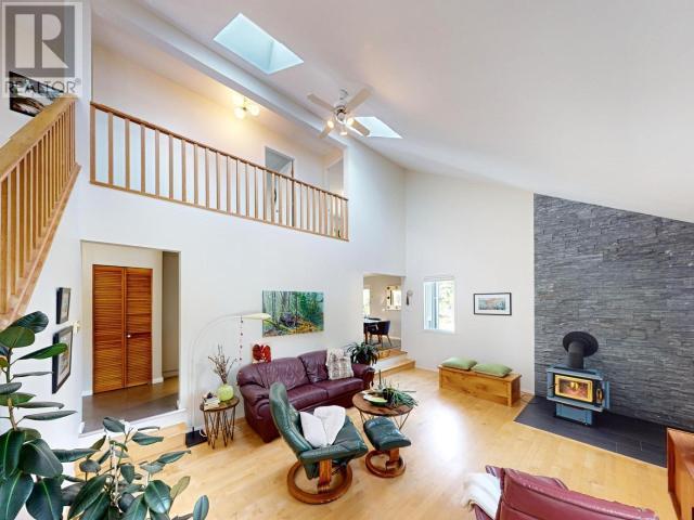 












9117 KROMPOCKER RD

,
Powell River,




British Columbia
V8A0G1

