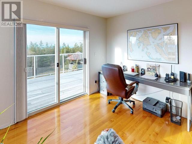 












9117 KROMPOCKER RD

,
Powell River,




British Columbia
V8A0G1

