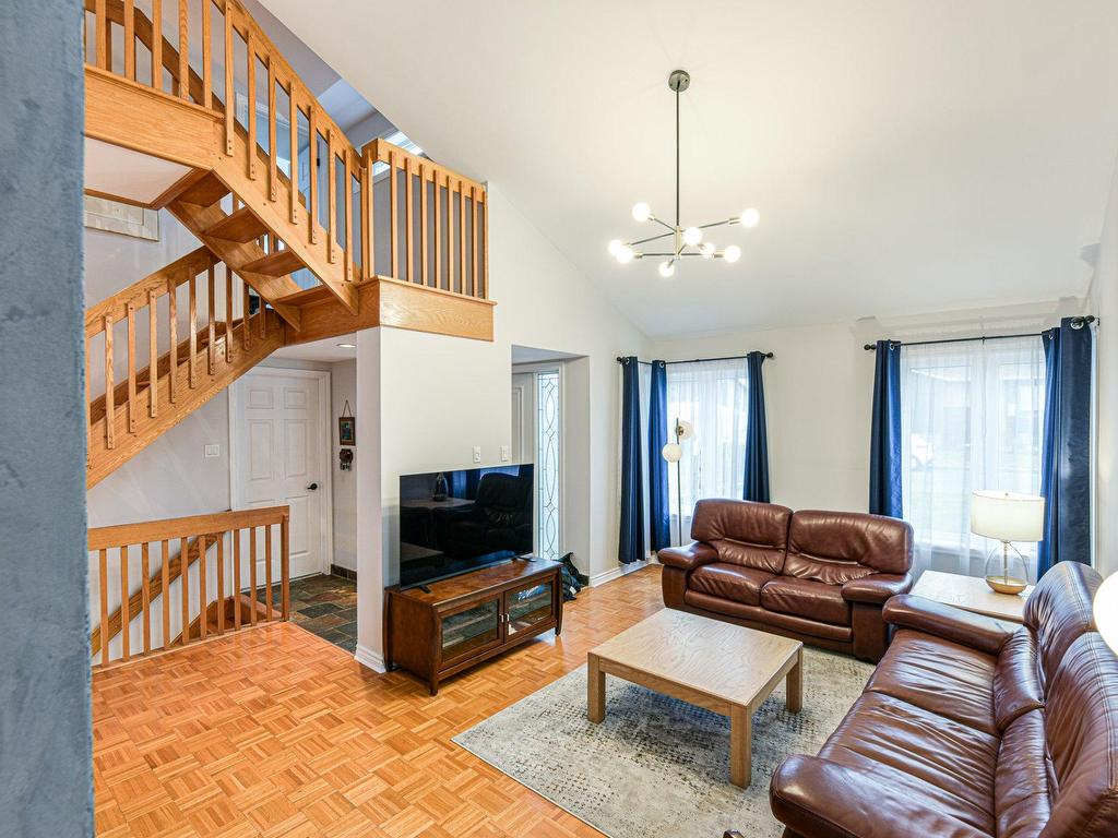









440


Rue des Tulipes

,
La Prairie,




QC
J5R2G3

