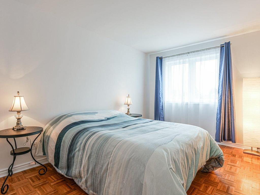 









440


Rue des Tulipes

,
La Prairie,




QC
J5R2G3

