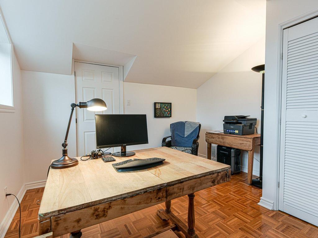 









440


Rue des Tulipes

,
La Prairie,




QC
J5R2G3

