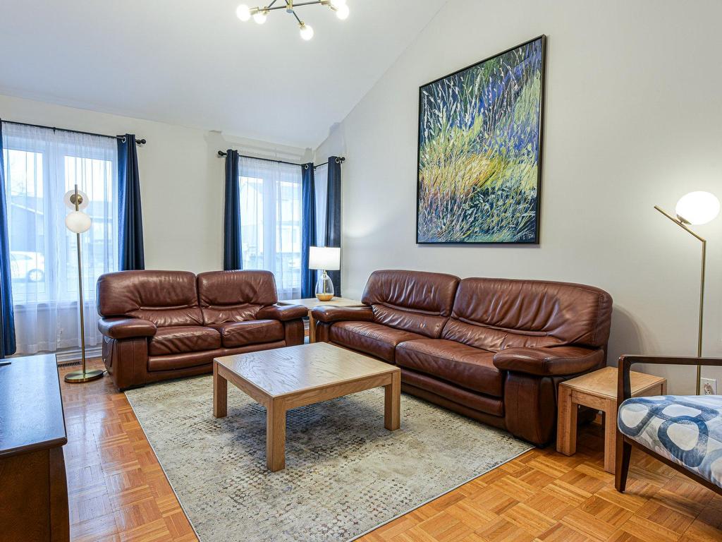 









440


Rue des Tulipes

,
La Prairie,




QC
J5R2G3

