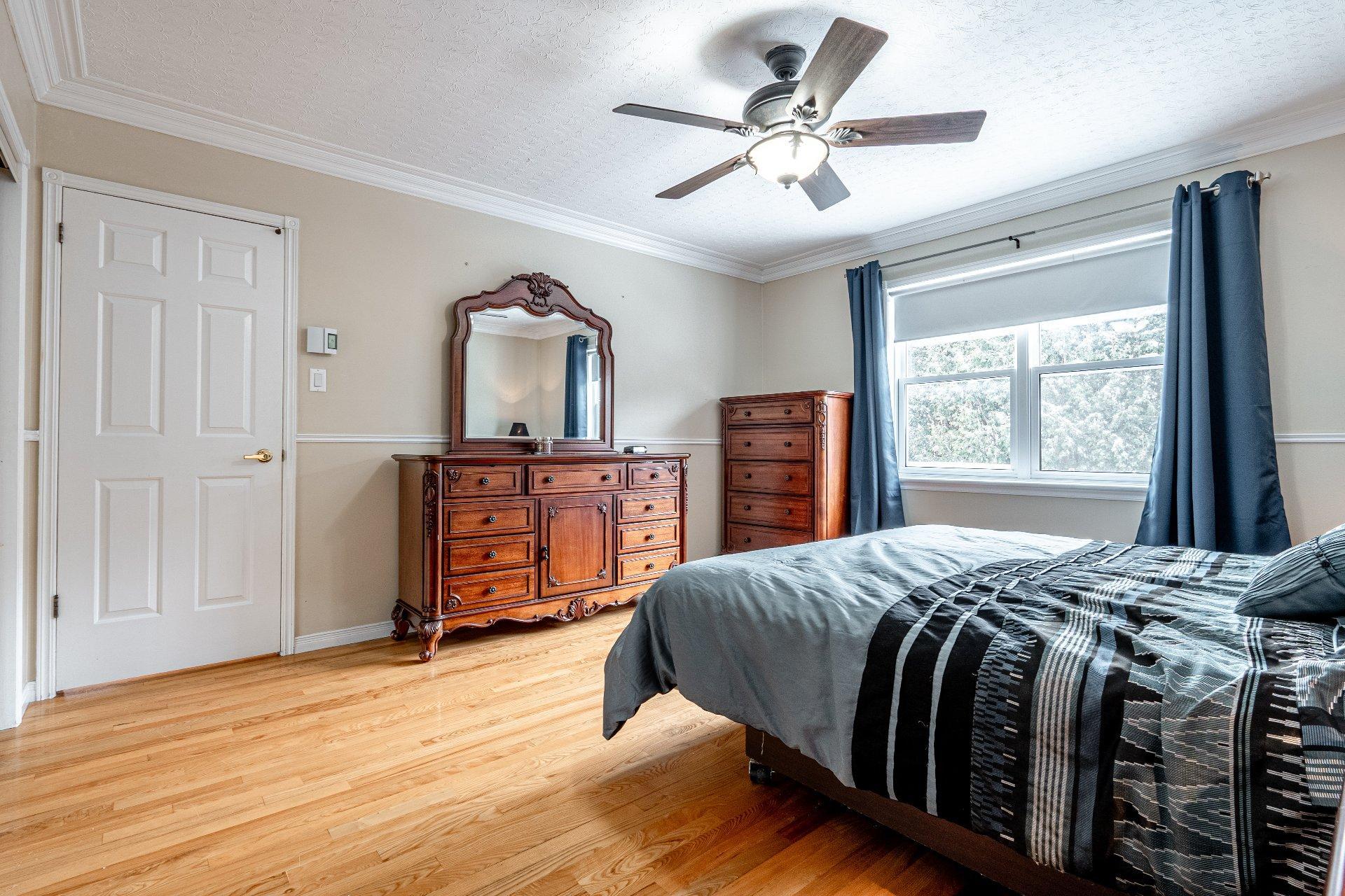 









6535

 - 6539


Route Louis-S.-St-Laurent

,
Compton,




QC
J0B1L0

