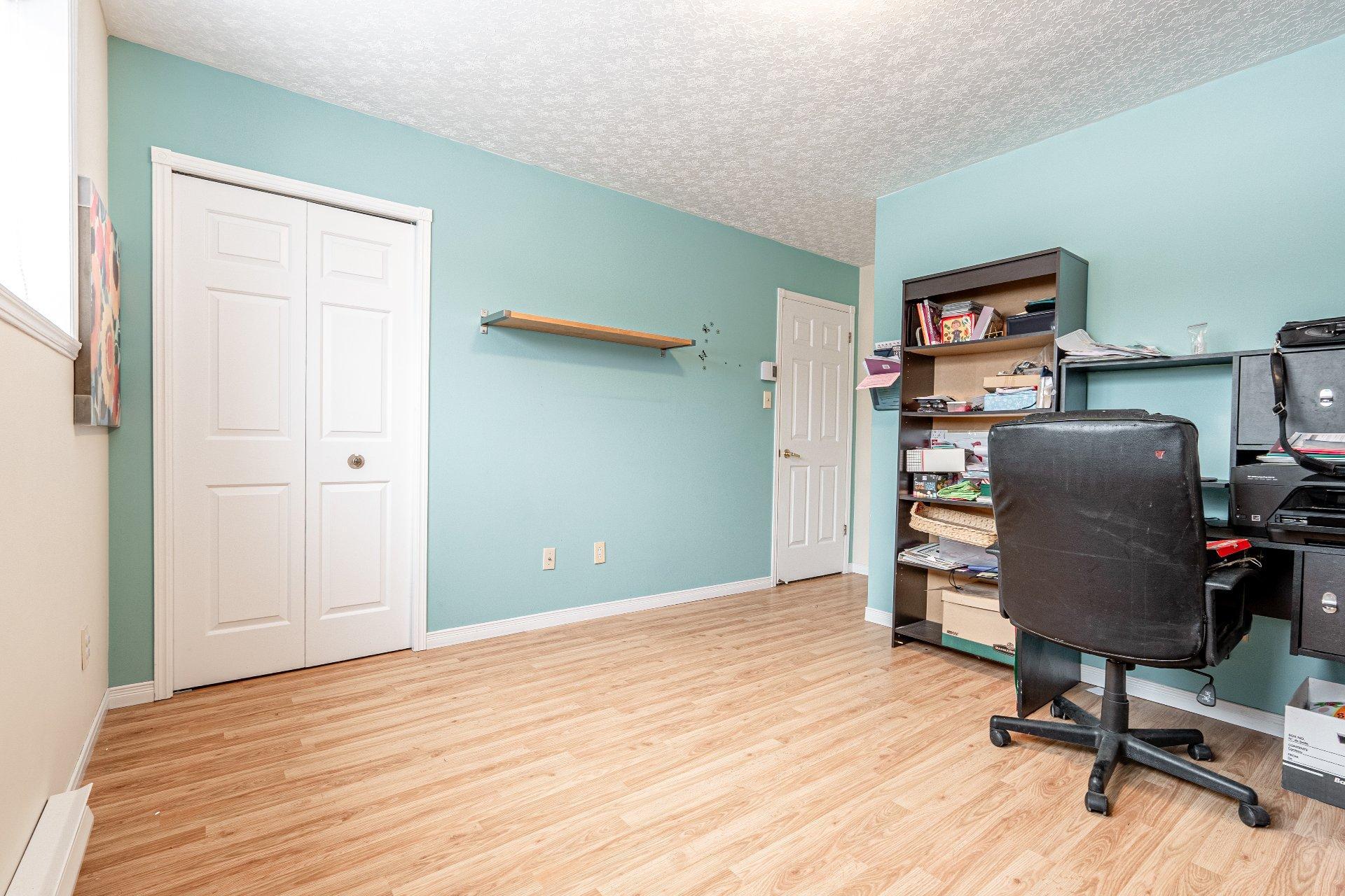 









6535

 - 6539


Route Louis-S.-St-Laurent

,
Compton,




QC
J0B1L0


