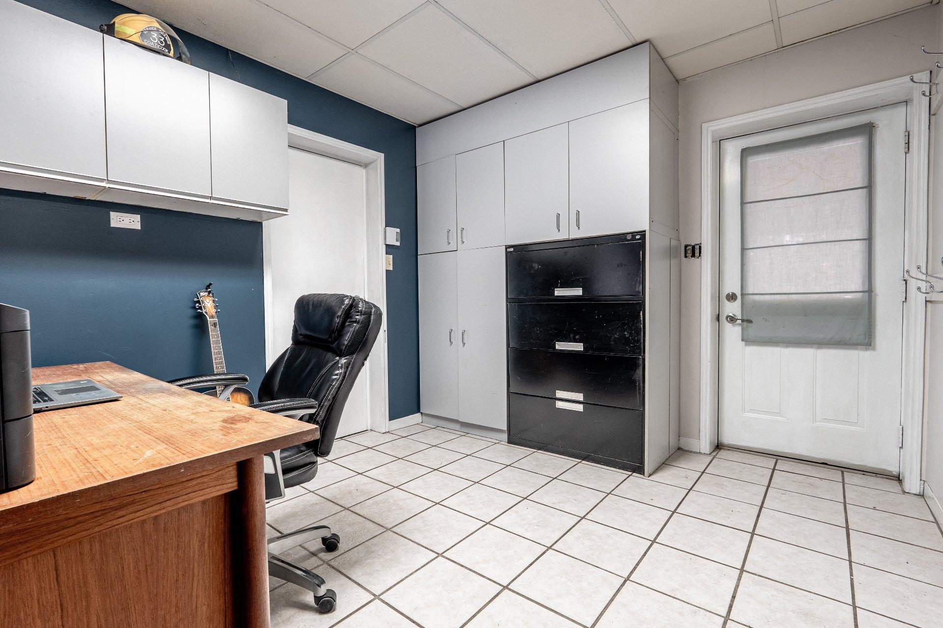 









6535

 - 6539


Route Louis-S.-St-Laurent

,
Compton,




QC
J0B1L0

