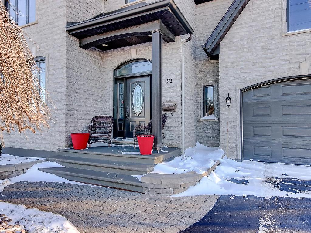 









91


Av. du Parc

,
Saint-Jean-sur-Richelieu,




QC
J2W1N3


