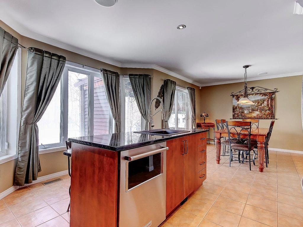 









91


Av. du Parc

,
Saint-Jean-sur-Richelieu,




QC
J2W1N3

