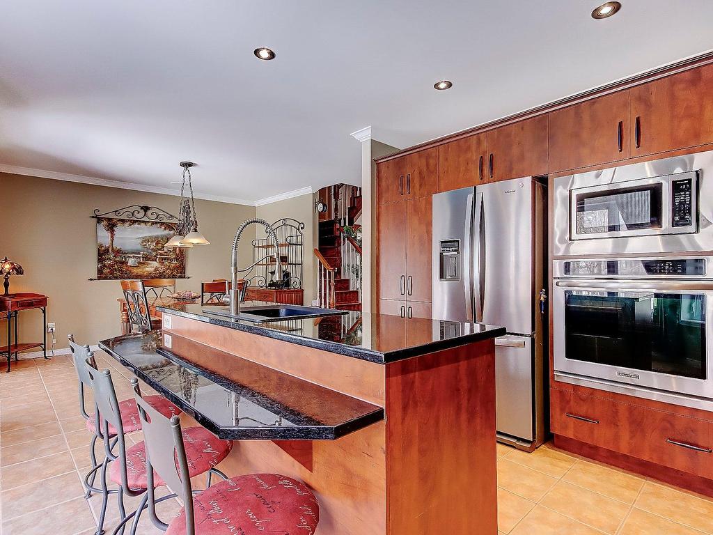 









91


Av. du Parc

,
Saint-Jean-sur-Richelieu,




QC
J2W1N3

