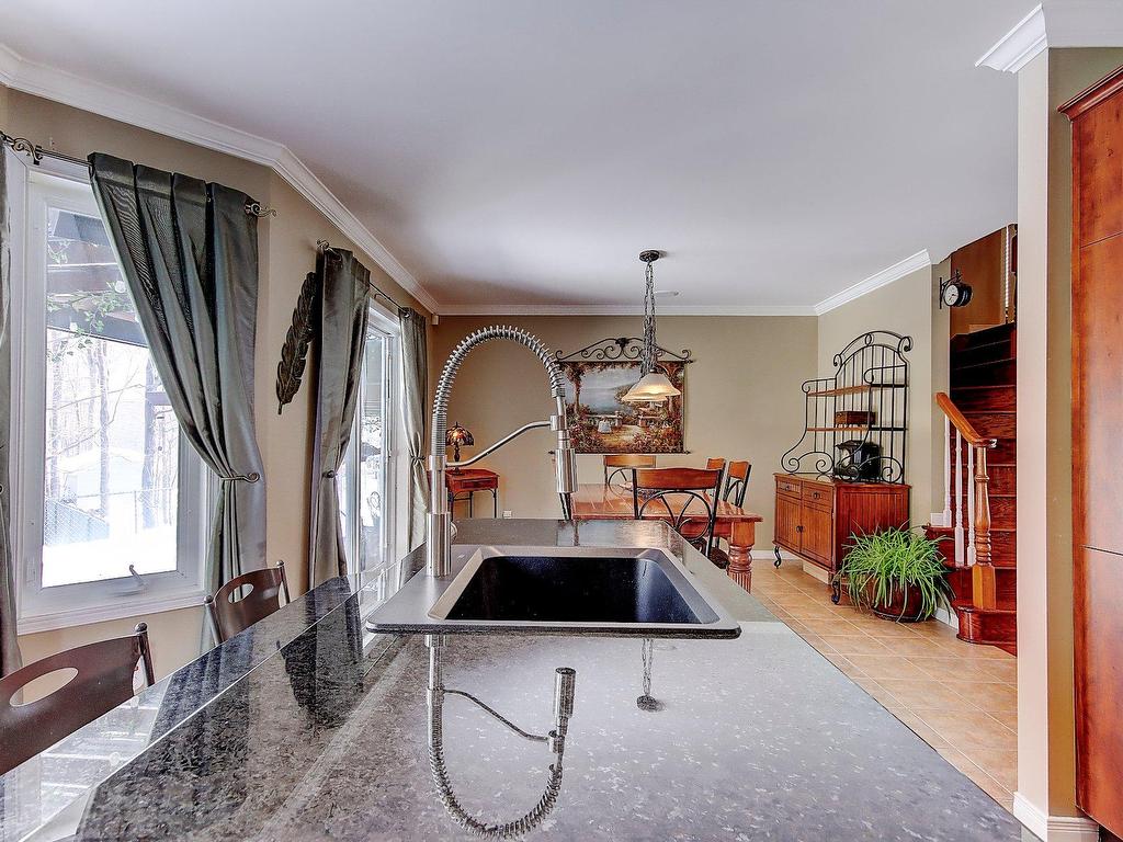 









91


Av. du Parc

,
Saint-Jean-sur-Richelieu,




QC
J2W1N3

