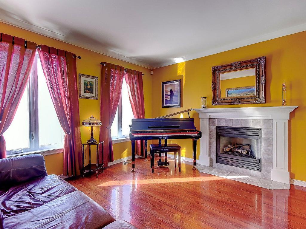 









91


Av. du Parc

,
Saint-Jean-sur-Richelieu,




QC
J2W1N3

