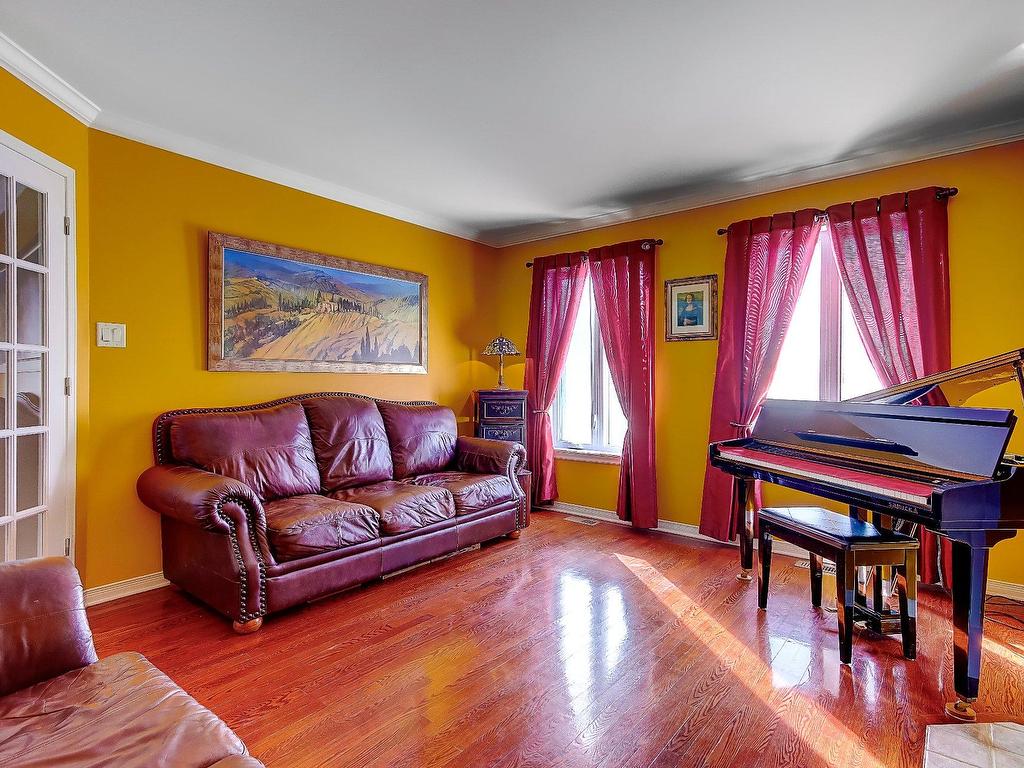 









91


Av. du Parc

,
Saint-Jean-sur-Richelieu,




QC
J2W1N3

