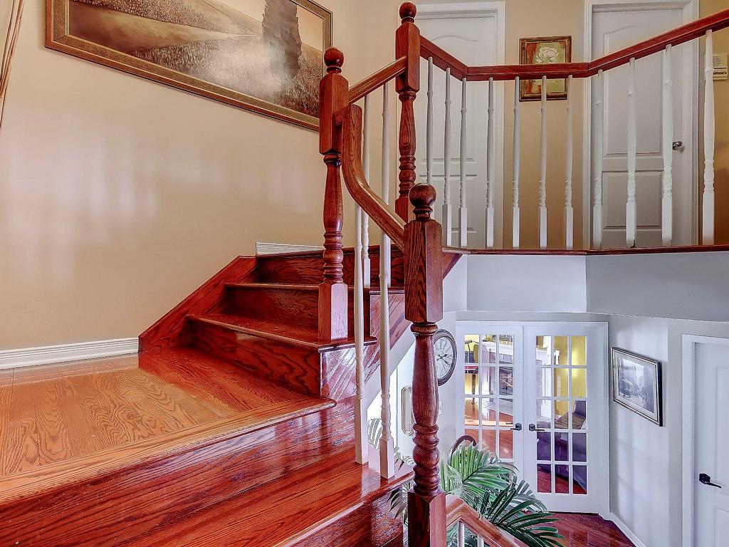 









91


Av. du Parc

,
Saint-Jean-sur-Richelieu,




QC
J2W1N3

