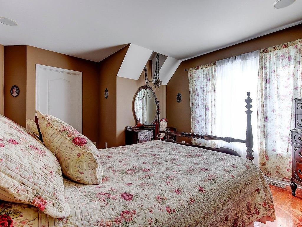 









91


Av. du Parc

,
Saint-Jean-sur-Richelieu,




QC
J2W1N3

