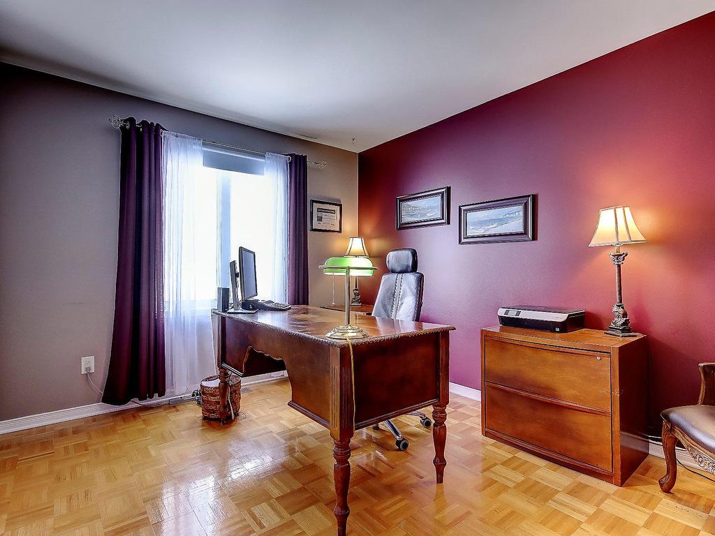 









91


Av. du Parc

,
Saint-Jean-sur-Richelieu,




QC
J2W1N3

