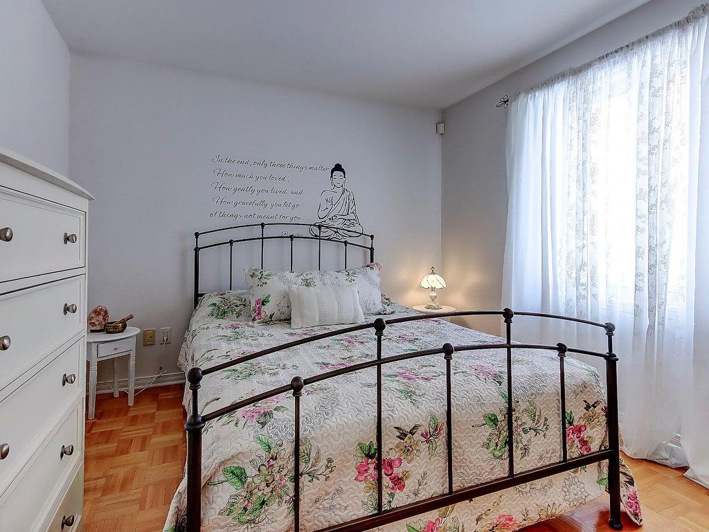 









91


Av. du Parc

,
Saint-Jean-sur-Richelieu,




QC
J2W1N3


