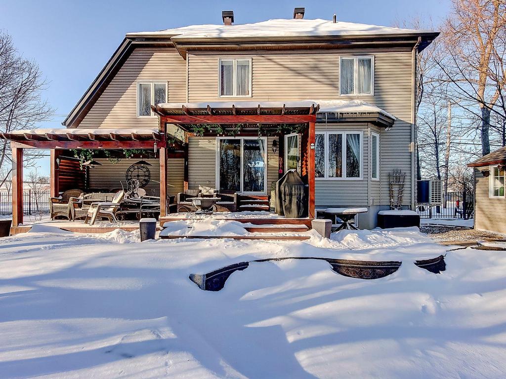 









91


Av. du Parc

,
Saint-Jean-sur-Richelieu,




QC
J2W1N3


