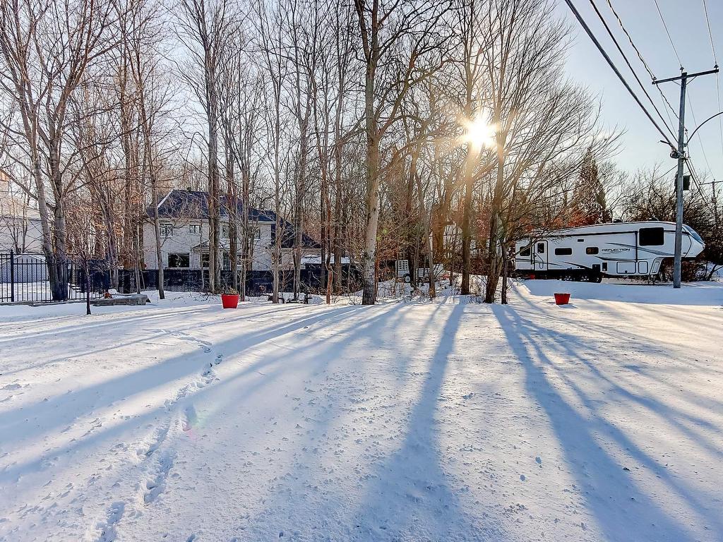 









91


Av. du Parc

,
Saint-Jean-sur-Richelieu,




QC
J2W1N3

