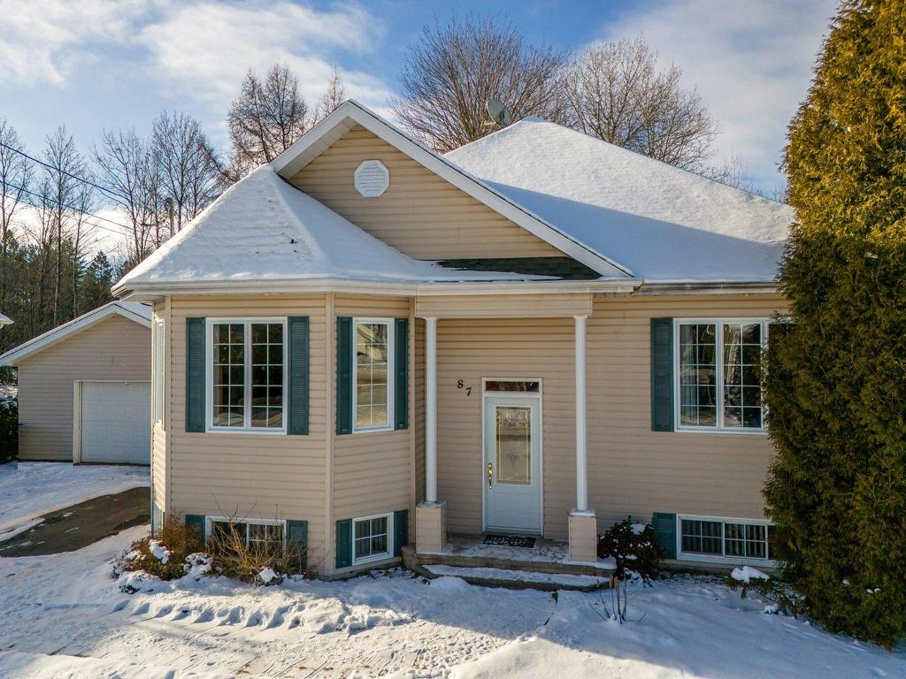 









87


Rue des Rapides

,
Pont-Rouge,




QC
G3H2A2

