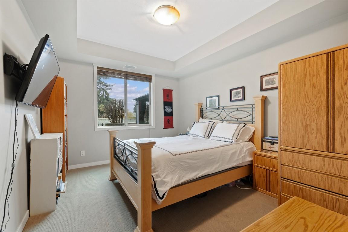 









2142


Vasile

Street, 107,
Kelowna,




BC
V1Y 6H5

