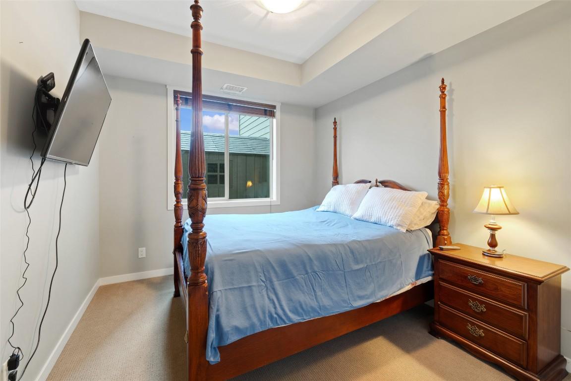 









2142


Vasile

Street, 107,
Kelowna,




BC
V1Y 6H5

