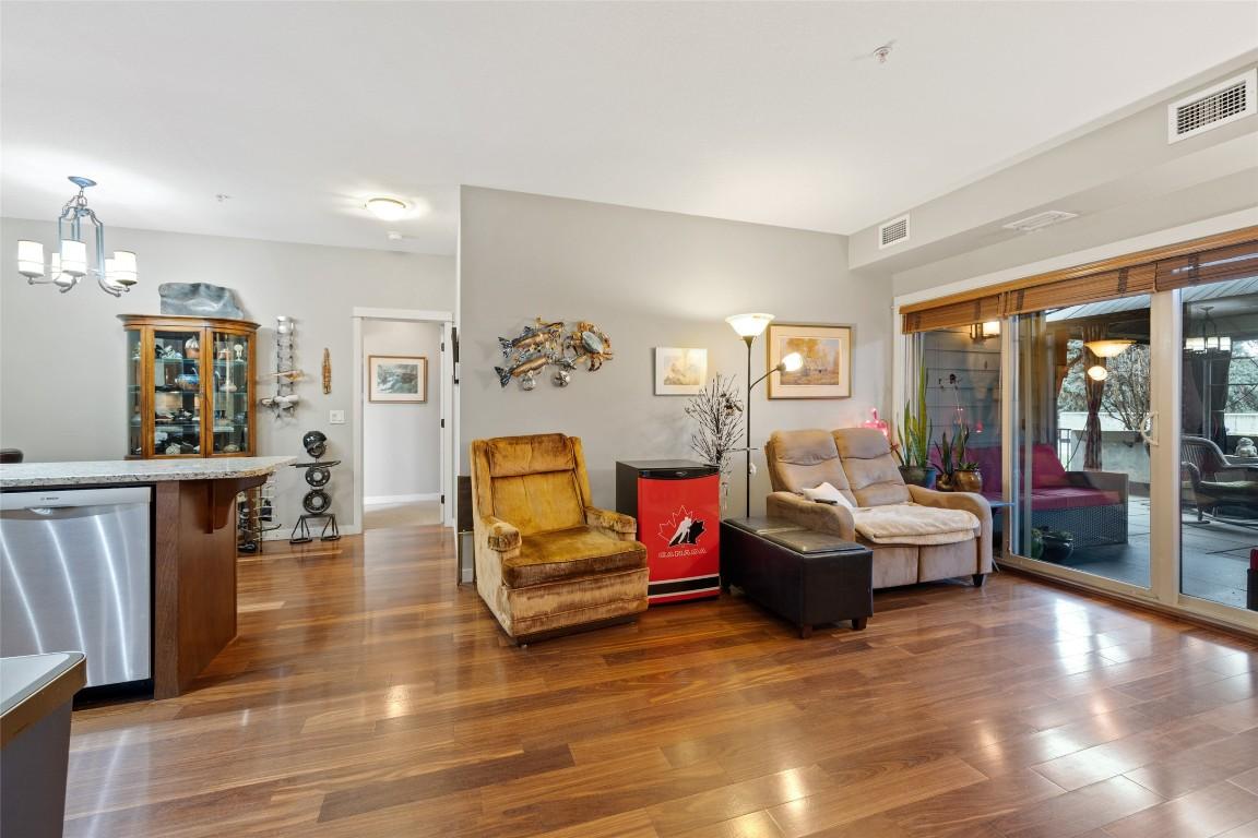 









2142


Vasile

Street, 107,
Kelowna,




BC
V1Y 6H5

