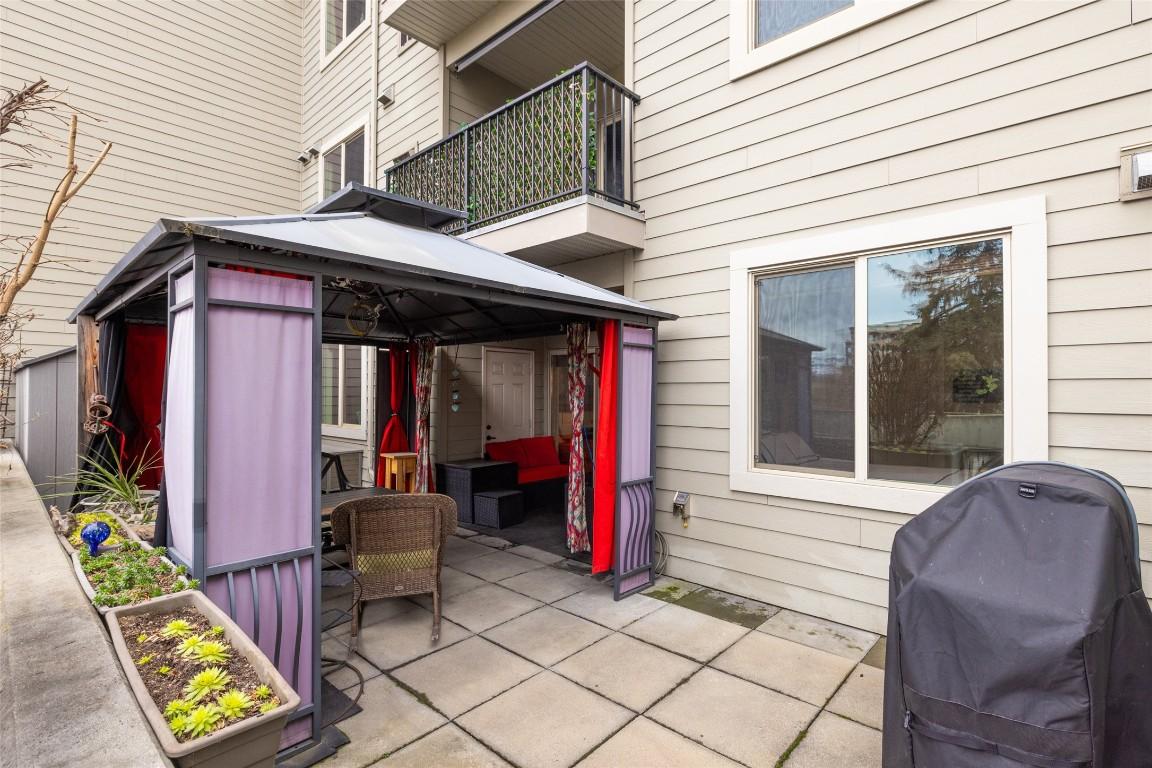 









2142


Vasile

Street, 107,
Kelowna,




BC
V1Y 6H5

