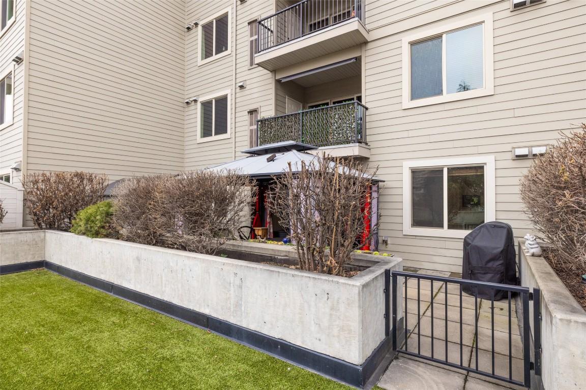 









2142


Vasile

Street, 107,
Kelowna,




BC
V1Y 6H5

