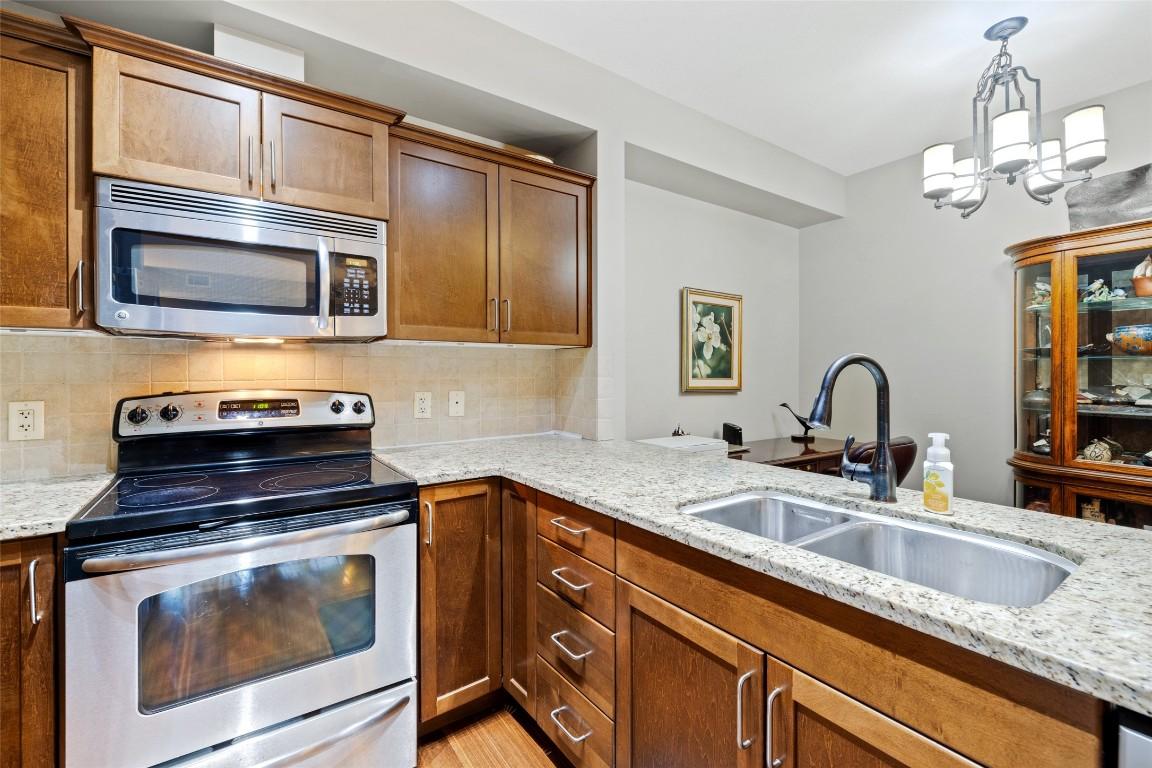 









2142


Vasile

Street, 107,
Kelowna,




BC
V1Y 6H5

