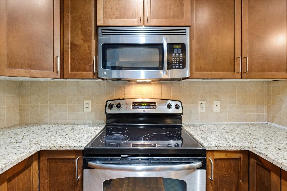 









2142


Vasile

Street, 107,
Kelowna,




BC
V1Y 6H5

