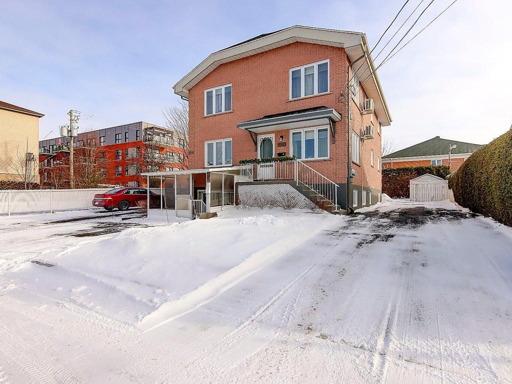 









880

 - 884


Rue Nadeau

,
Saint-Jean-sur-Richelieu,




QC
J2X5B5

