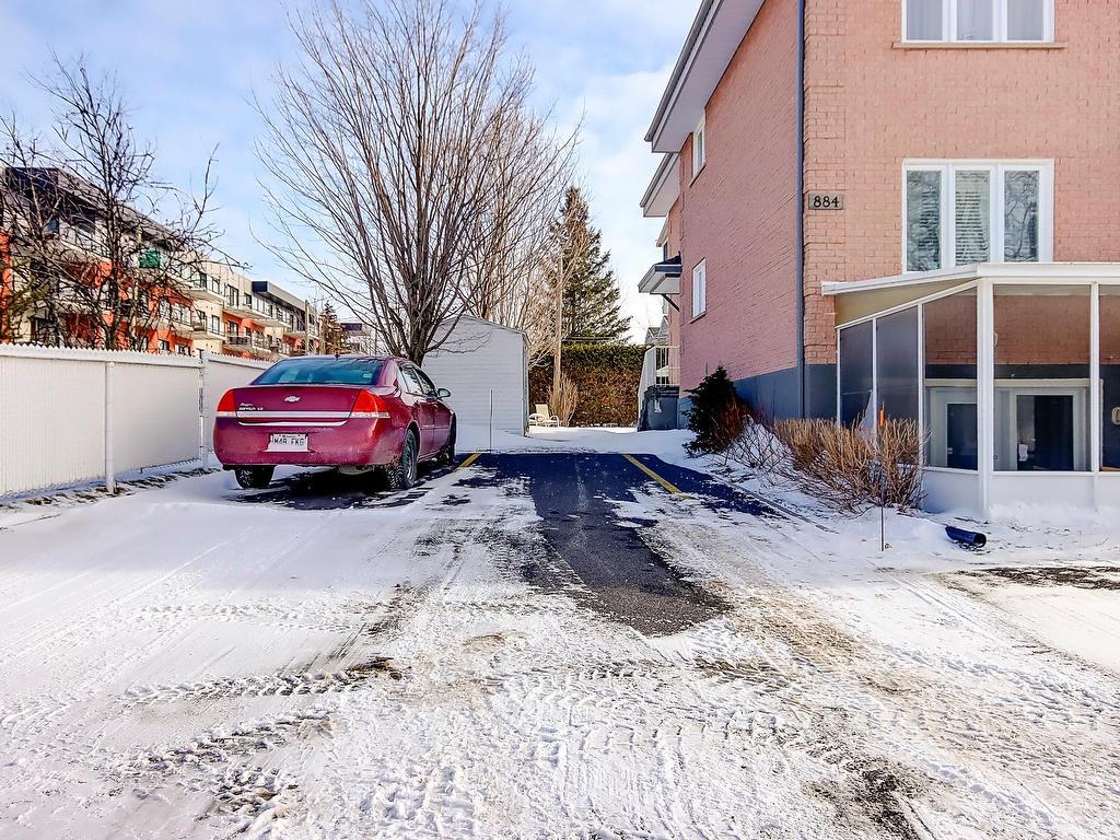 









880

 - 884


Rue Nadeau

,
Saint-Jean-sur-Richelieu,




QC
J2X5B5

