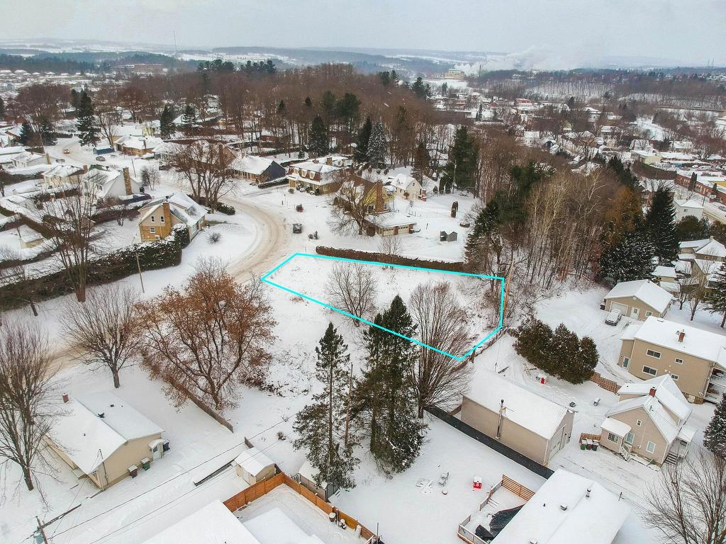 












Rue Mullins

,
Sherbrooke (Brompton/Rock Forest/Saint-Élie/Deauville),







QC
J1C0N1

